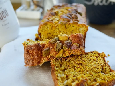 Budín de pistachos y almendras