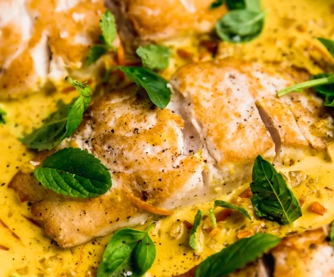 Curry rojo de pescado y leche de coco