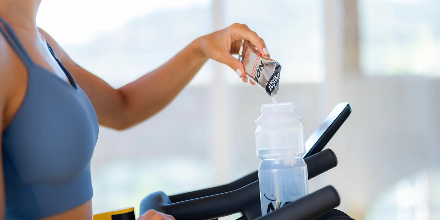¿Realmente necesitas bebidas deportivas para entrenar?